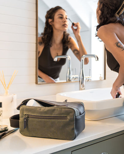 Large Toiletry Bag Olive