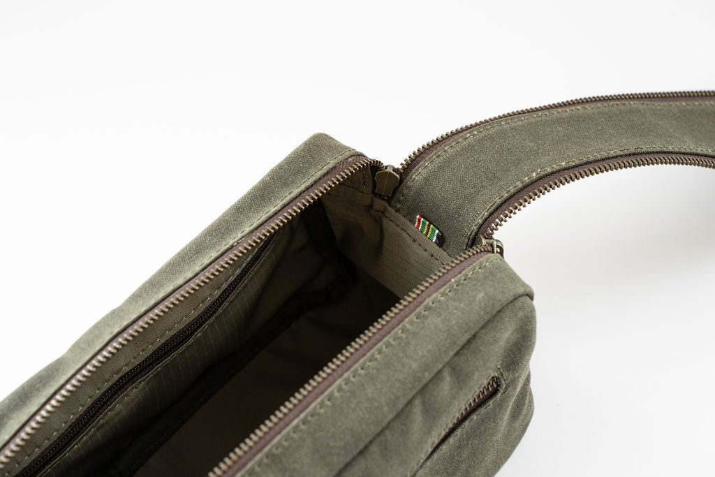 Large Toiletry Bag Olive