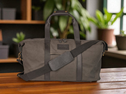 Voyager 30L Charcoal