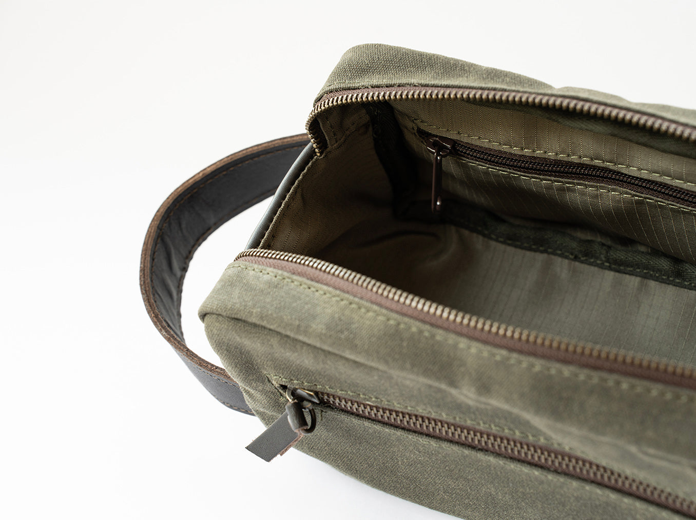 Large Toiletry Bag Olive